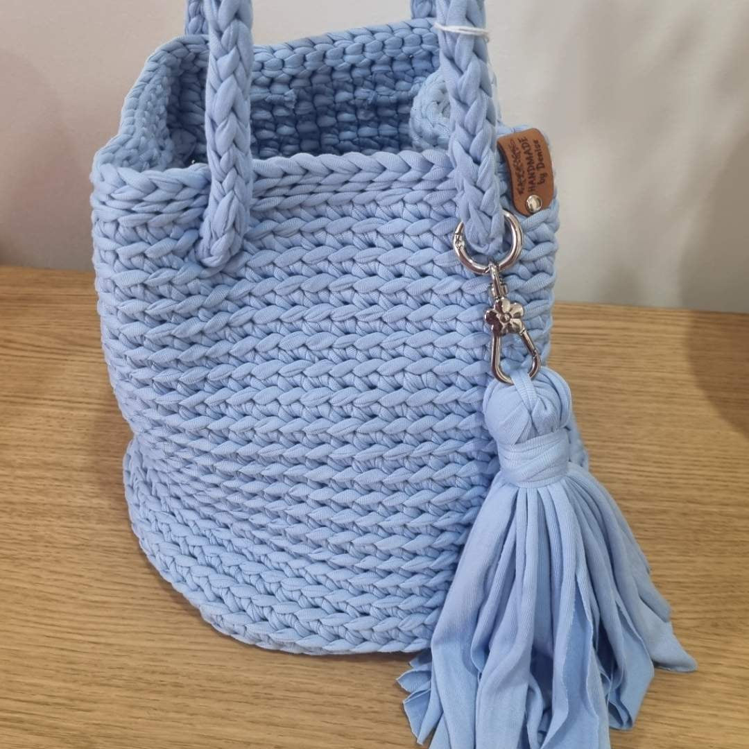 Coastal Loops – Crochet Bucket Bag – Handmade with Tassel Charm (Sky Blue)