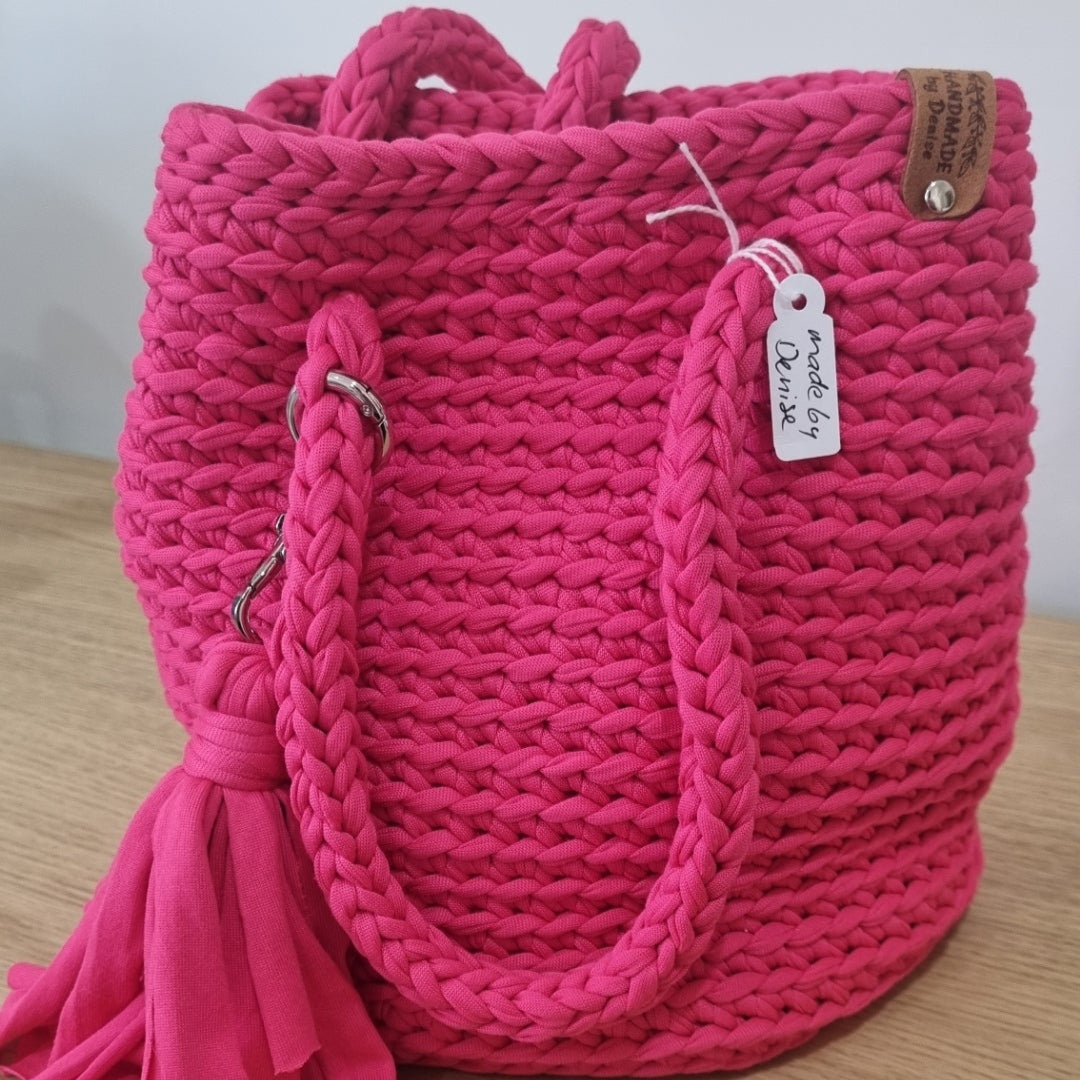 Coastal Loops – Crochet Bucket Bag – Handmade with Tassel Charm (Hot Pink)