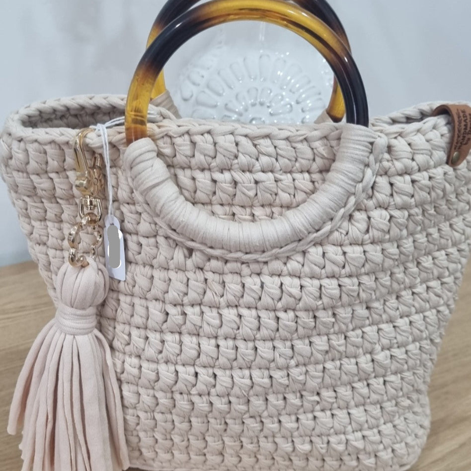 Coastal Loops – Handmade Crochet Tote with Tassel (Sandstone Beige)