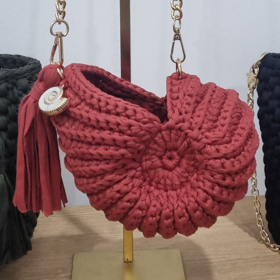 Coastal Loops – Handmade Crochet Shell Bag – Coral Tide