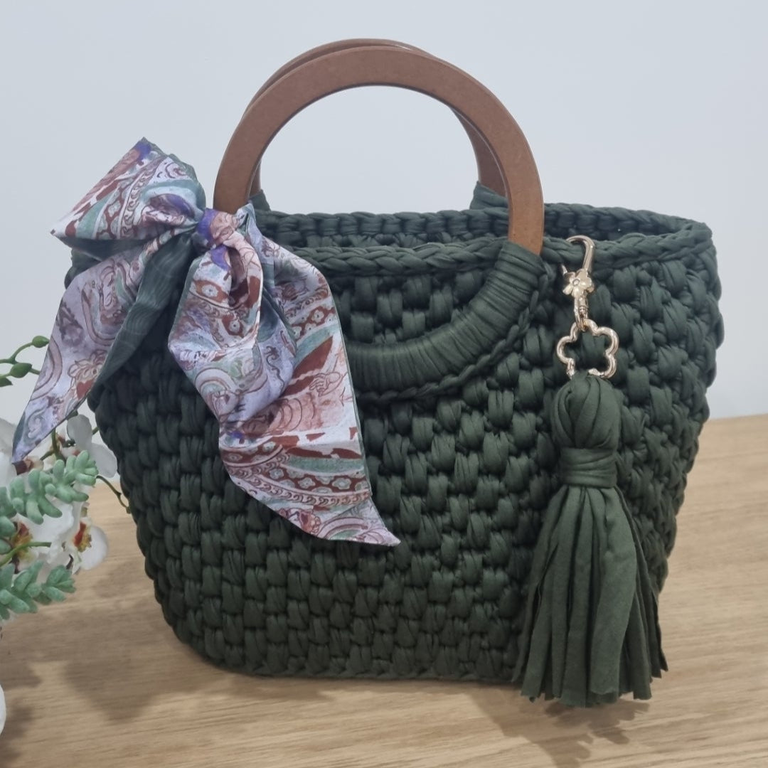 Coastal Loops – Handmade Crochet Handbag – Forest Elegance